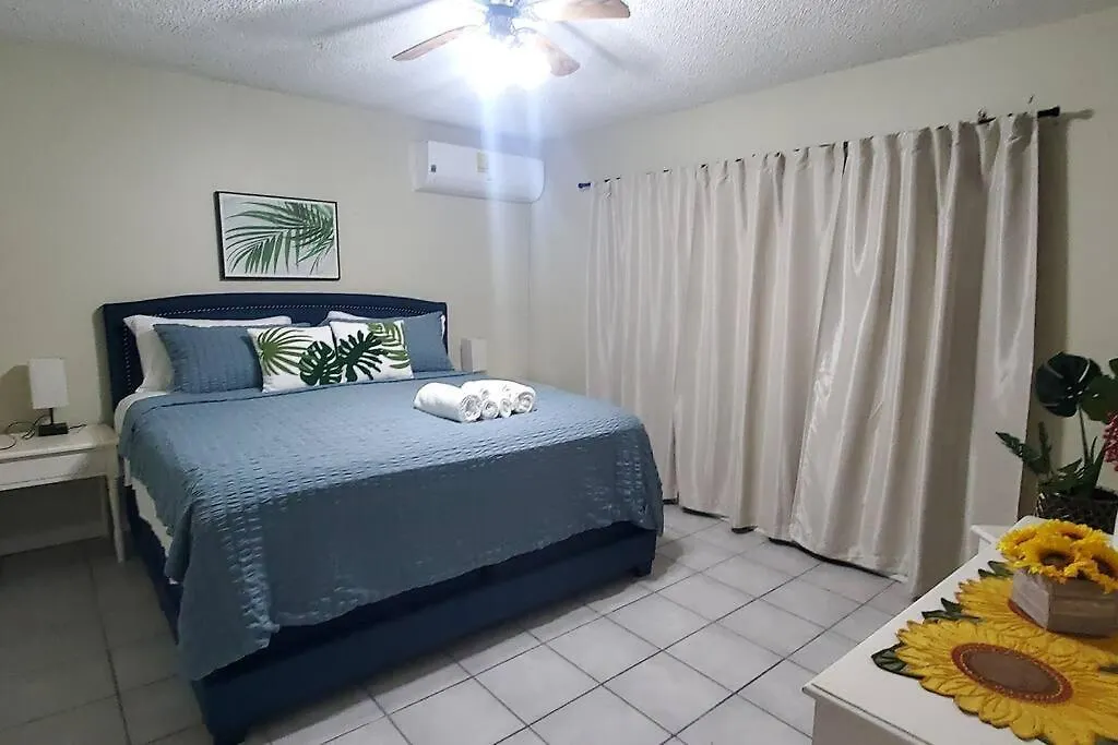 Chalet Cassie Apartment Montego Bay 0*,